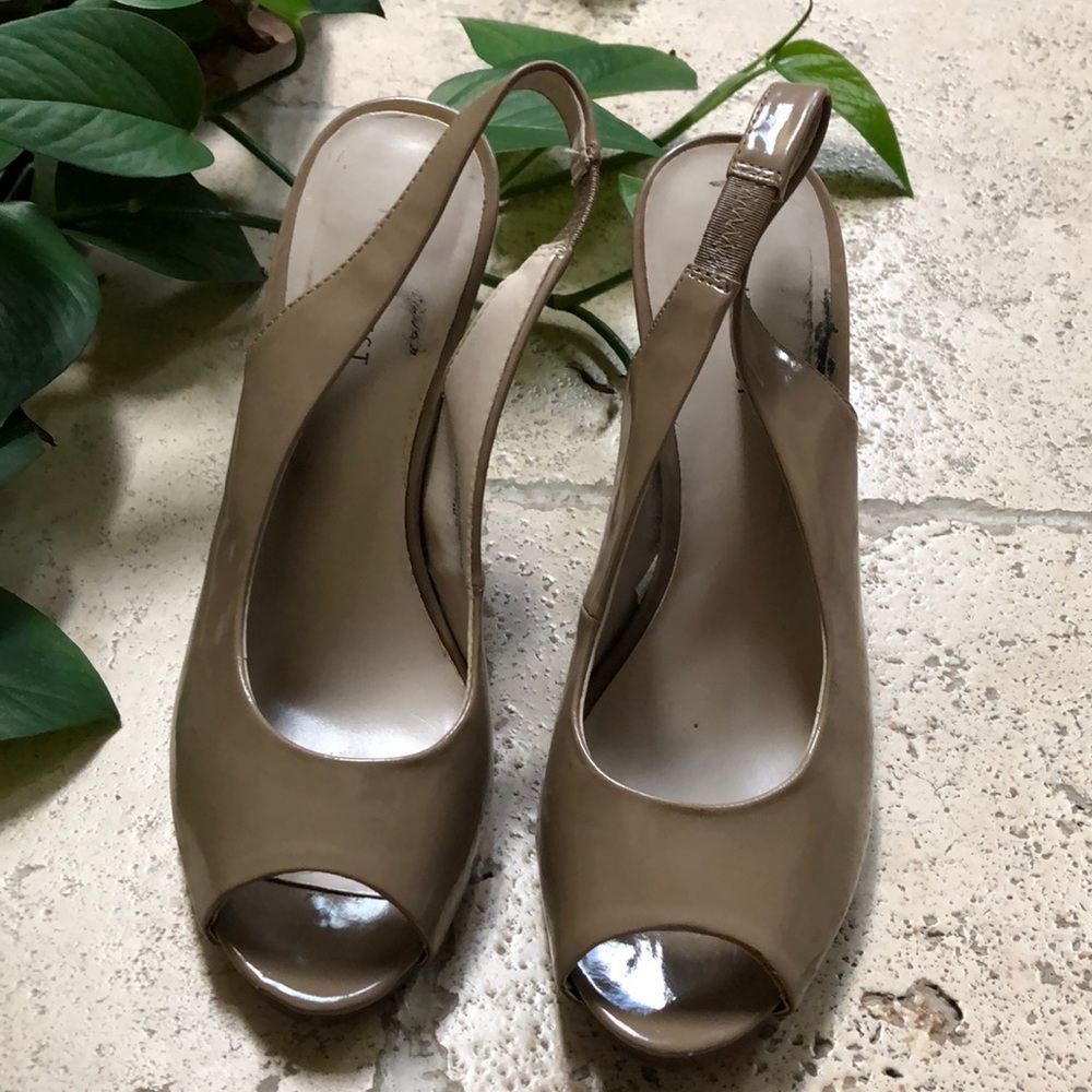 Nine West Nude Heels - Picture 4 of 4